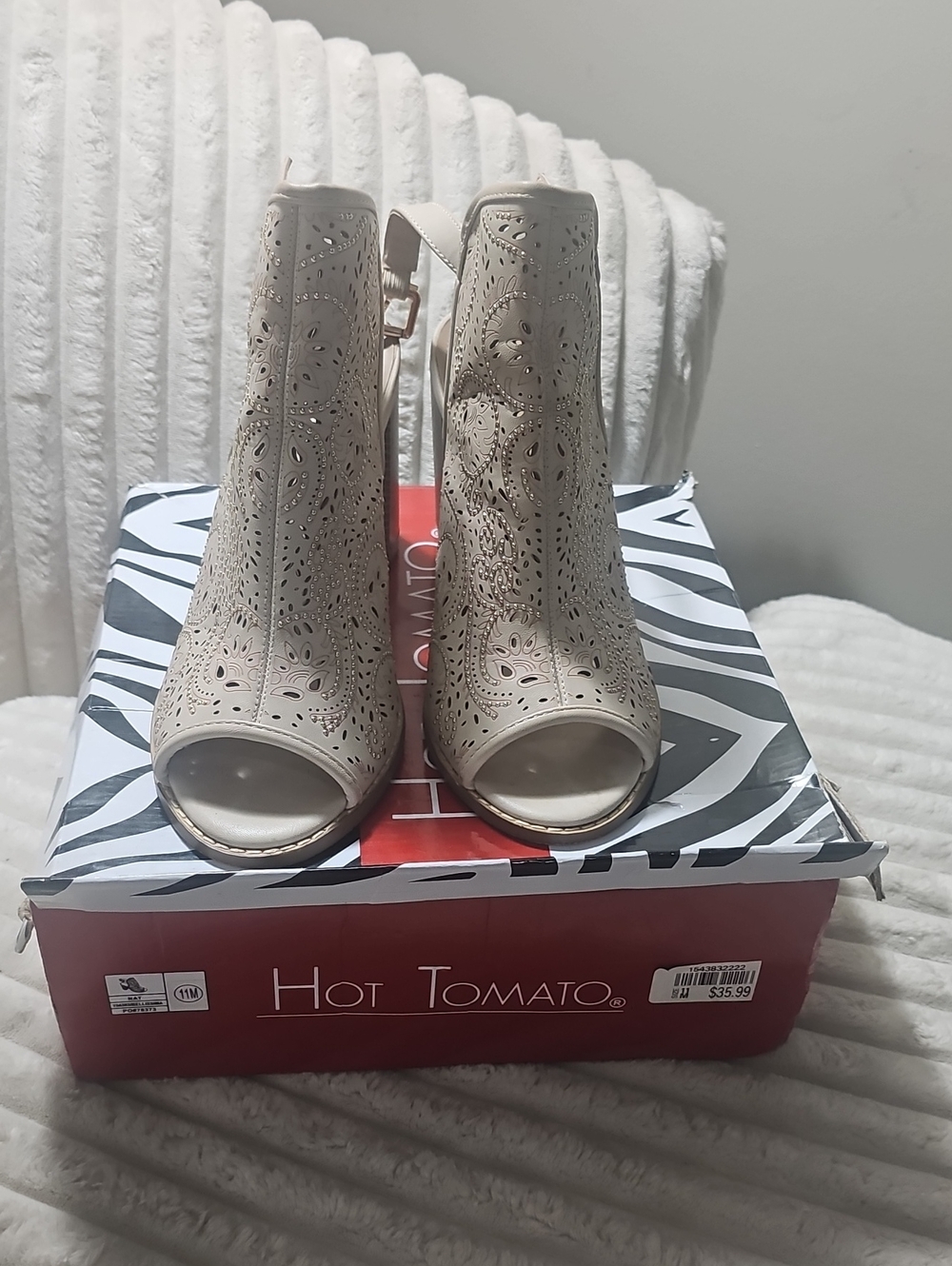 Hot Tomato Women's Cream Laser-Cut Peep Toe Ankle Boots